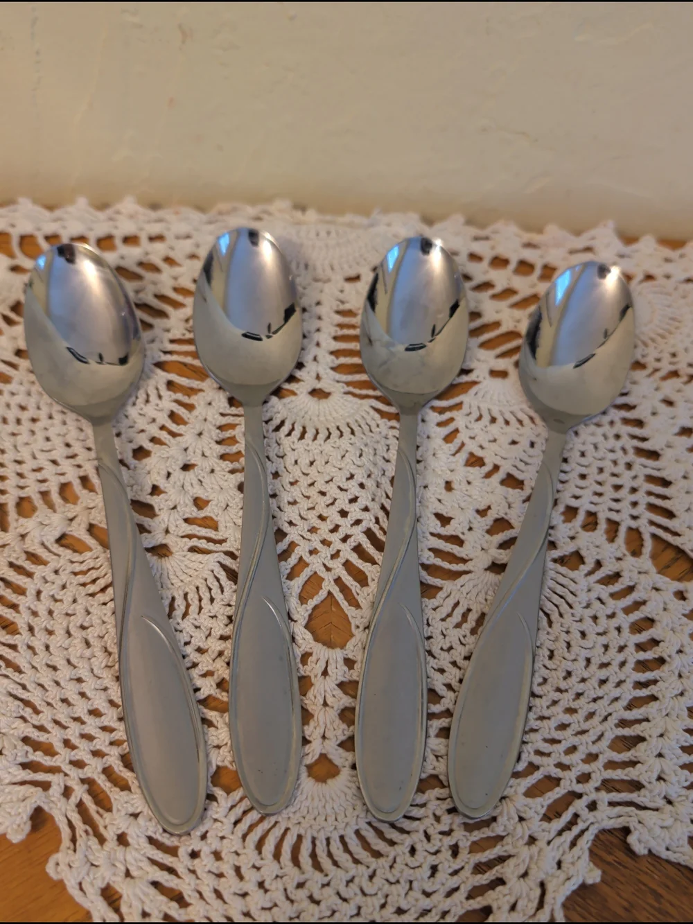 Cambridge Gabriel Stainless Steel Soup Spoons - Silver (Set of 4)